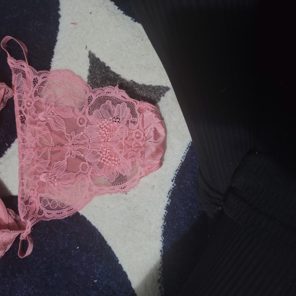 Matching set - Picture 2 of 2